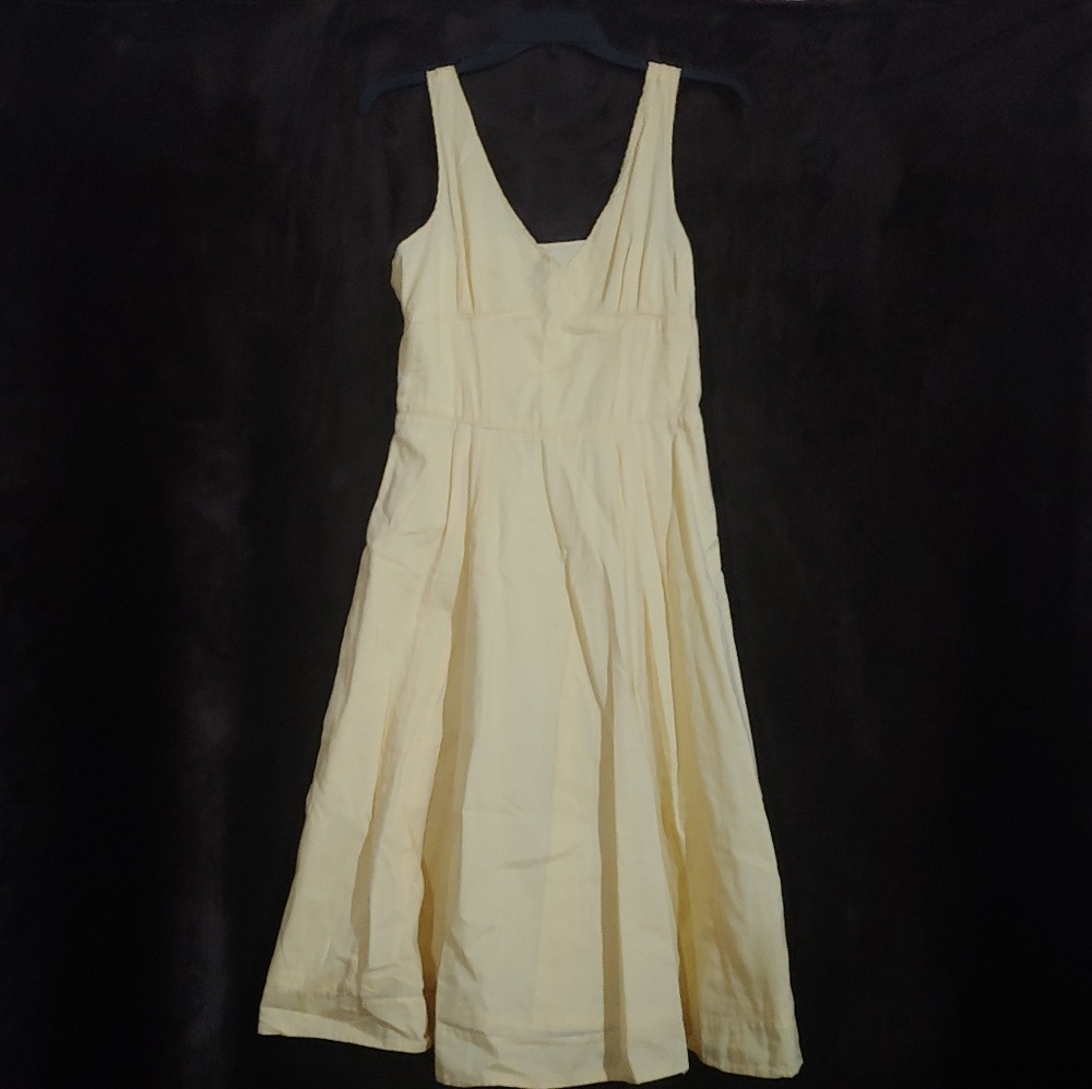 pale yellow dress